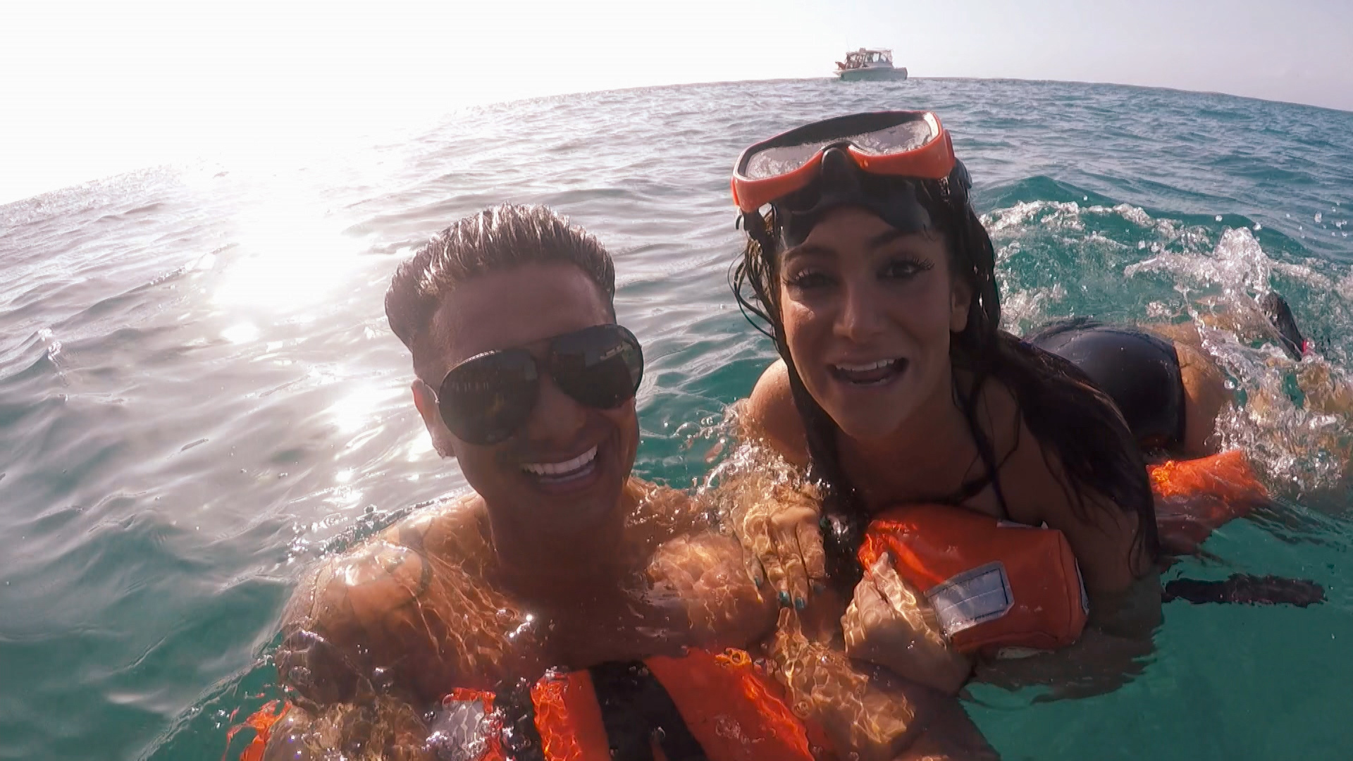 Jersey Shore Family Vacation : Angelina Leaves Her Mark!'