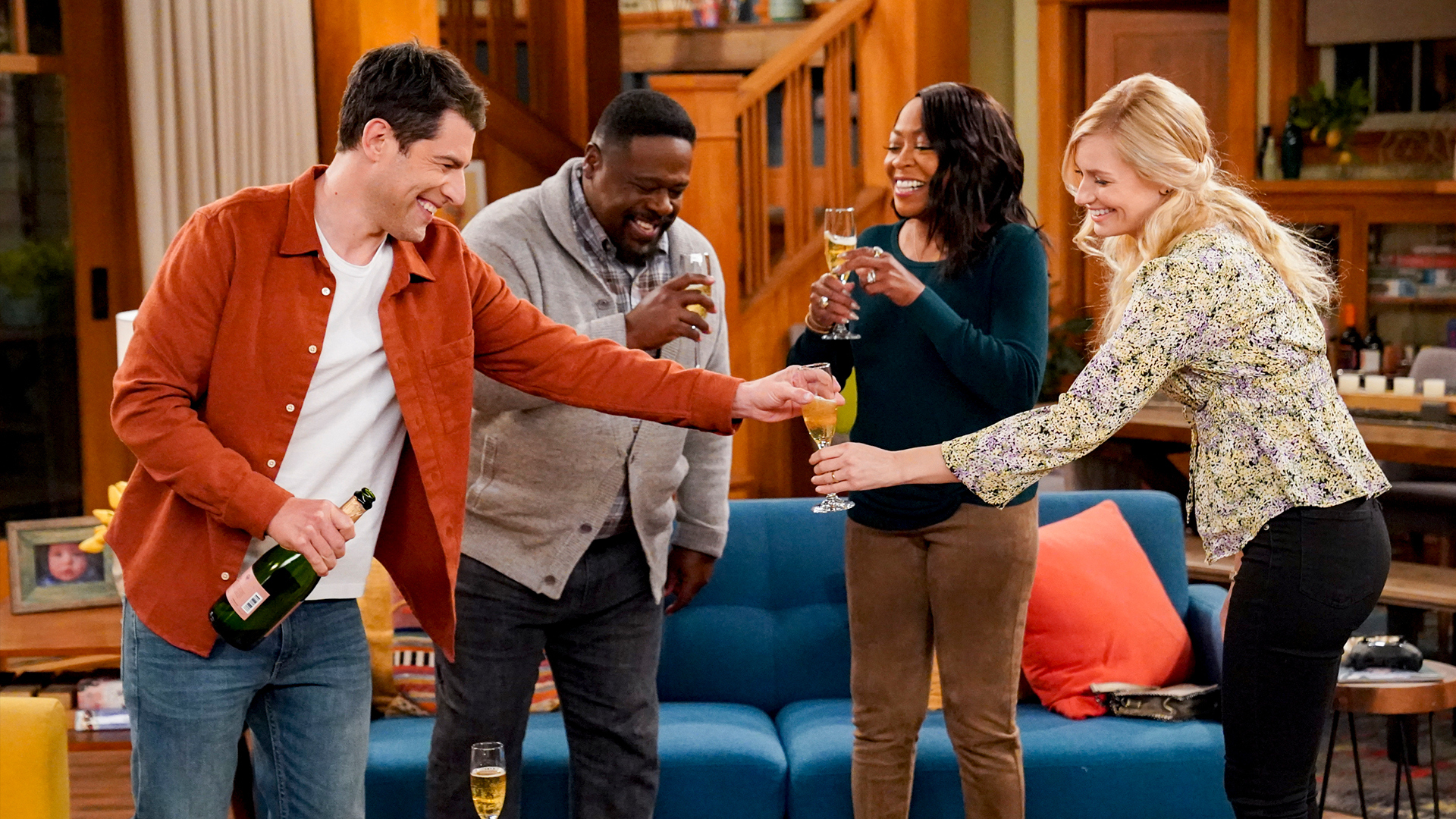 The Neighborhood : Welcome to the Shakedown'