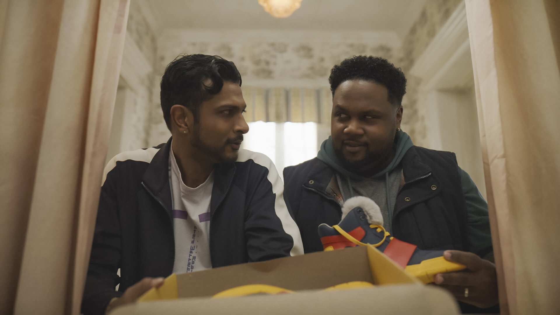 Ghosts : Woodstone's Hottest Couple'